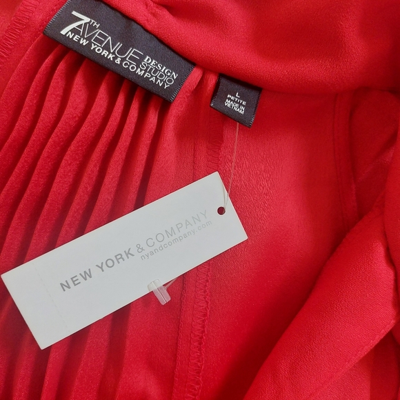 7AVENUE Women's Red Top Size Large. NWT - Picture 5 of 9